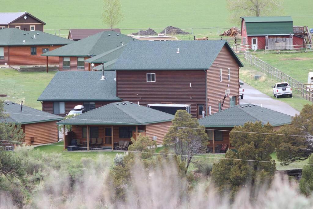 Large Home Less Than 5 Miles To Yellowstone North Entrance, Sleeps Up To 8 Gardiner Esterno foto