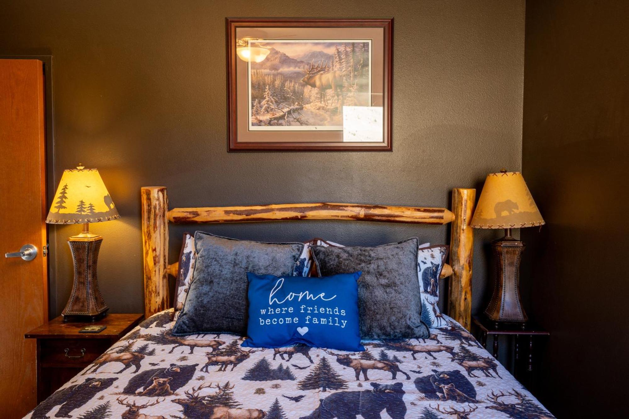 Bison Lodge - Lg Home - 2 Bedrooms - Less Than 5 Miles To Yellowstone North Entrance, Sleeps Up To 8 Gardiner Esterno foto